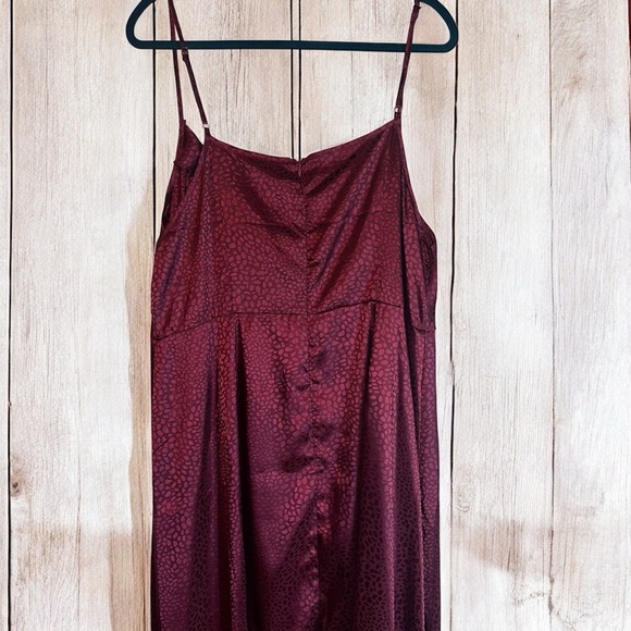 Burgundy SHEIN dress with cowl neck - 3XL (F7) - Picture 3 of 4